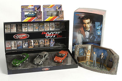 Appraisal: James Bond Minichamps Spy Guise Set and Diorama - to