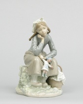 Appraisal: Lladro Anoranza Anoranza Glazed porcelain figurine in soft naturalistic colors