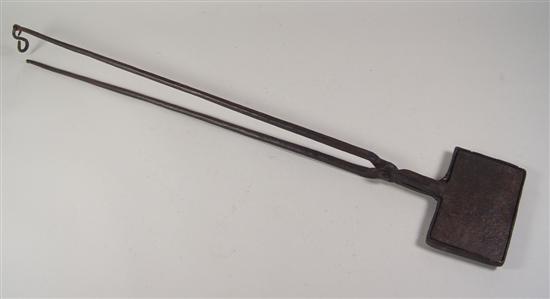 Appraisal: th Century Wafer Iron Fluer de lis and wheat pattern