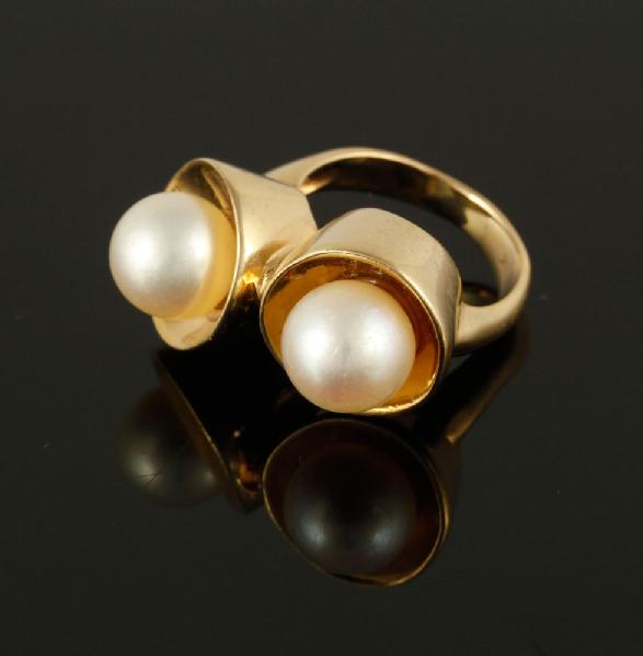 Appraisal: - Ladies' K Cultured Double Pearl Ring Ladies' K yellow