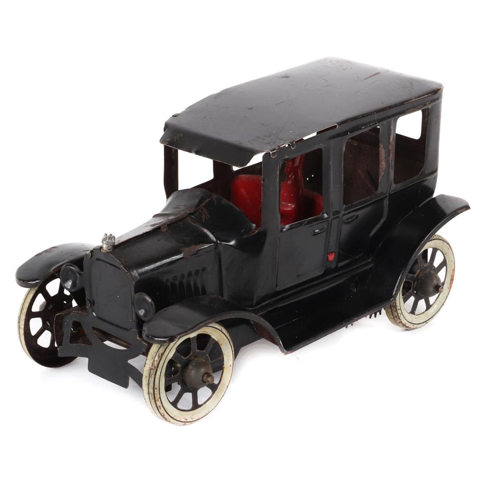 Appraisal: 'S FERDINAND STRAUSS TIN WIND UP CAR 's Ferdinand Strauss