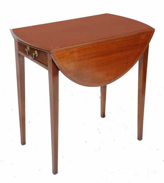 Appraisal: A TH CENTURY MAHOGANY OVAL PEMBROKE TABLE with strung inlay