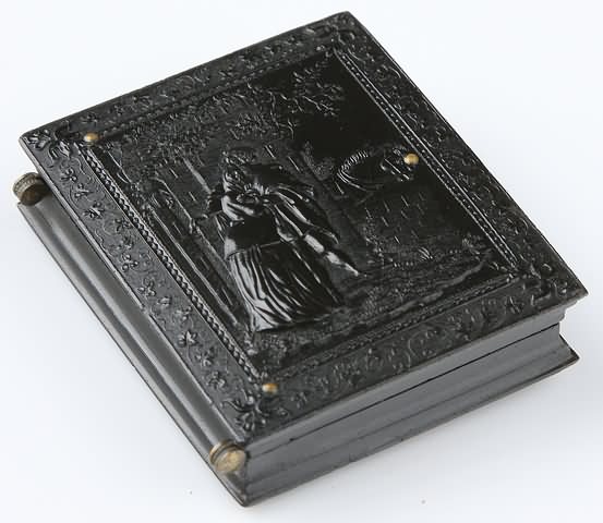 Appraisal: Ninth plate union case The Elopement Krainik- Case contains daguerreotype