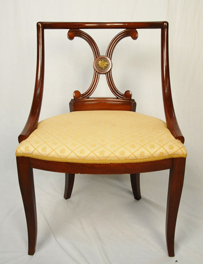 Appraisal: A th C Classical Mahogany Side Chair having a curved