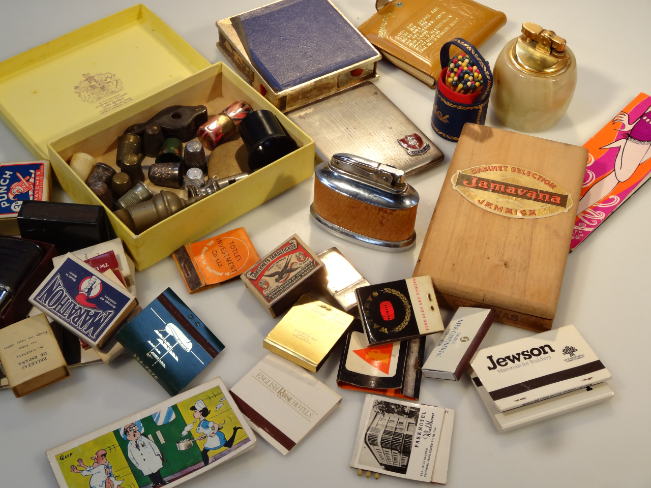 Appraisal: Various bygones collectables etc table and other lighters onyx finish