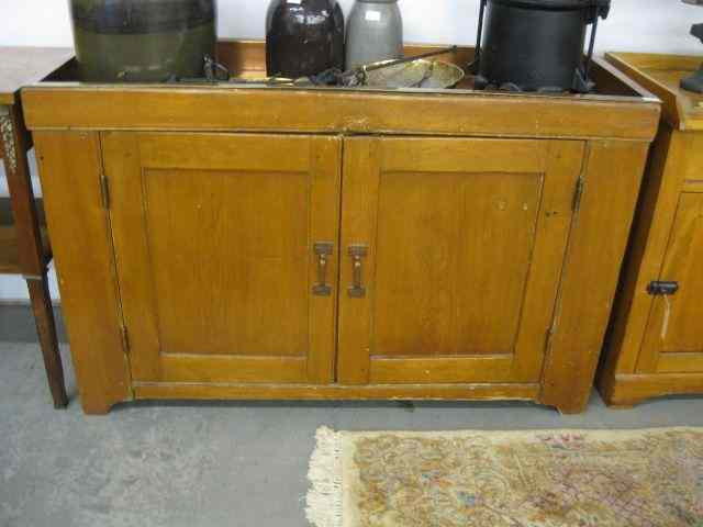 Appraisal: th Century Dry Sink copper lined '' tall '' wide