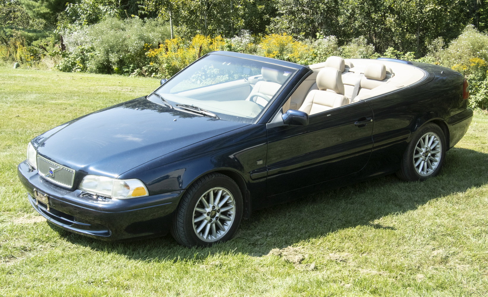 Appraisal: VOLVO C DR CONVERTIBLE Nautic Blue Metallic exterior Beige leather