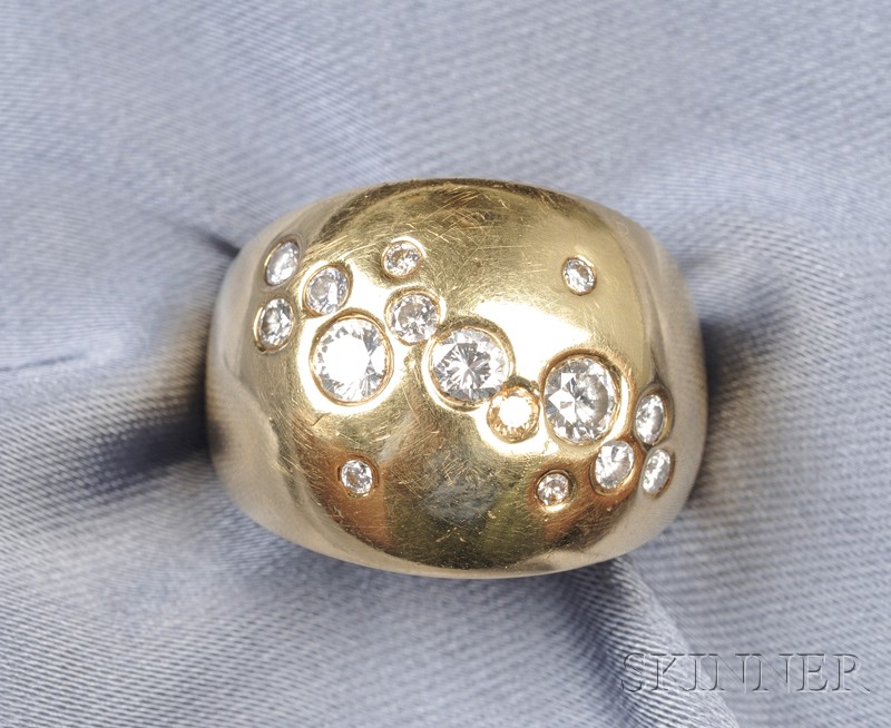 Appraisal: kt Gold and Diamond Celestial Dome Ring Thomas Michaels gypsy-set