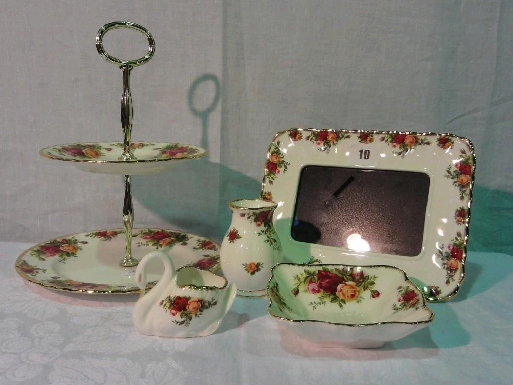 Appraisal: A collection of Royal Albert Old Country Roses pattern wares