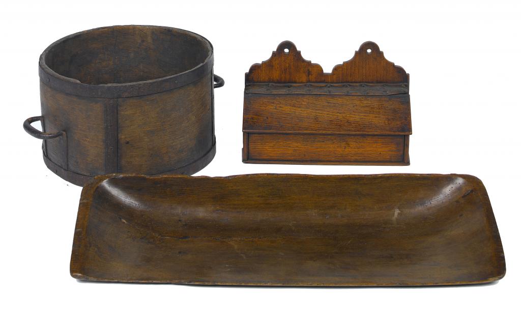 Appraisal: A TREEN CORN SHAUL cm w an iron bound bentwood