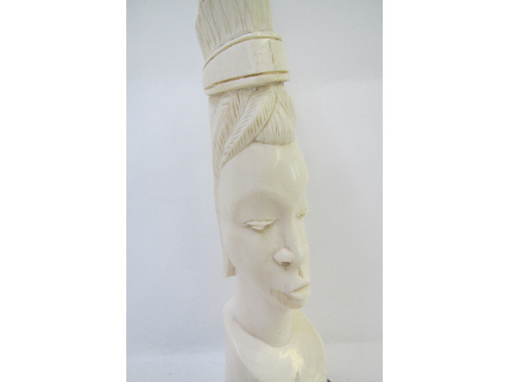 Appraisal: African carving of a woman