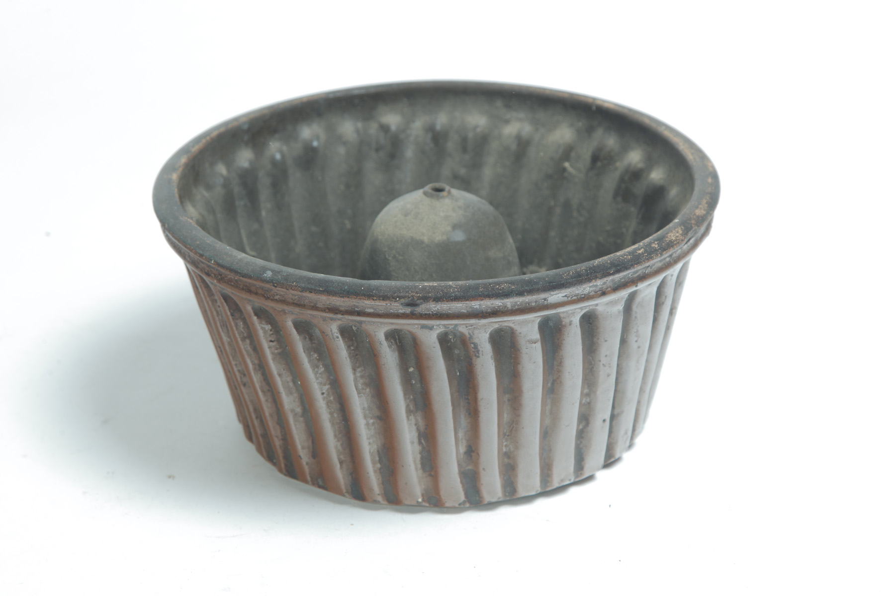 Appraisal: AMERICAN REDWARE FOOD MOLD Second half- th century Ribbed with