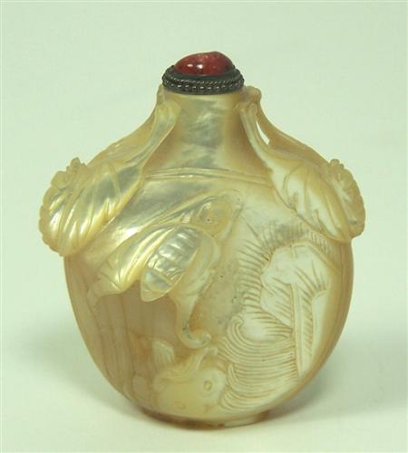 Appraisal: A Chinese mother of pearl snuff bottle - of rounded