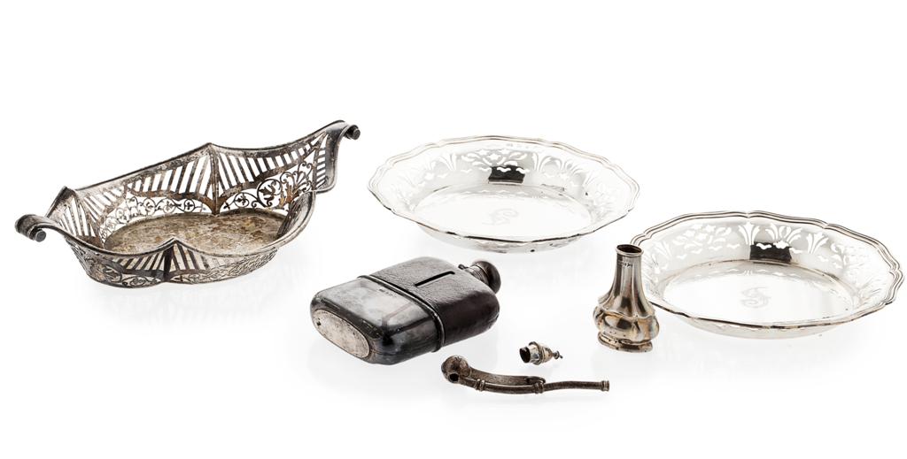 Appraisal: A collection of items to include a pair of Edwardian