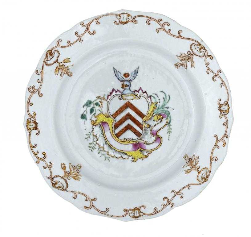 Appraisal: A CHINESE ARMORIAL PLATE enamelled to the centre with the