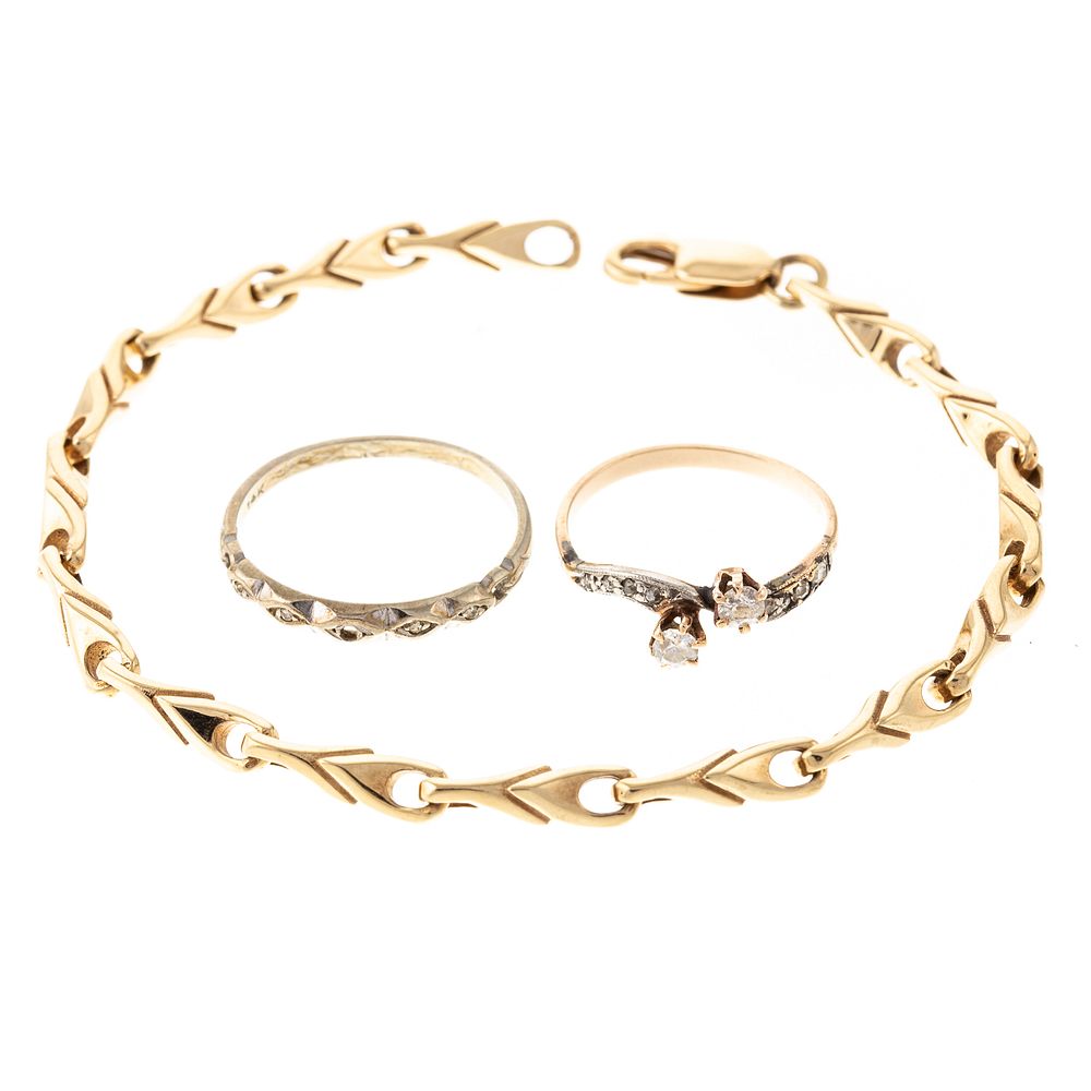 Appraisal: A Link Bracelet Diamond Rings in K K yellow gold