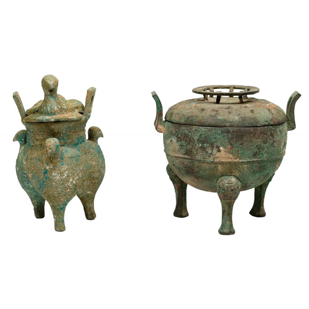 Appraisal: CHINESE LIDDED DINGS items from Warring States era including an