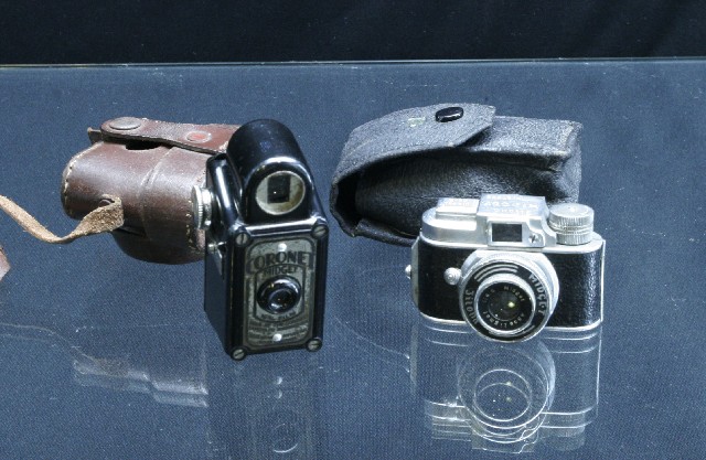 Appraisal: Two Midget cameras