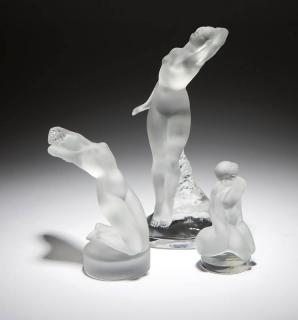 Appraisal: A group of three Lalique art glass nudes Second half