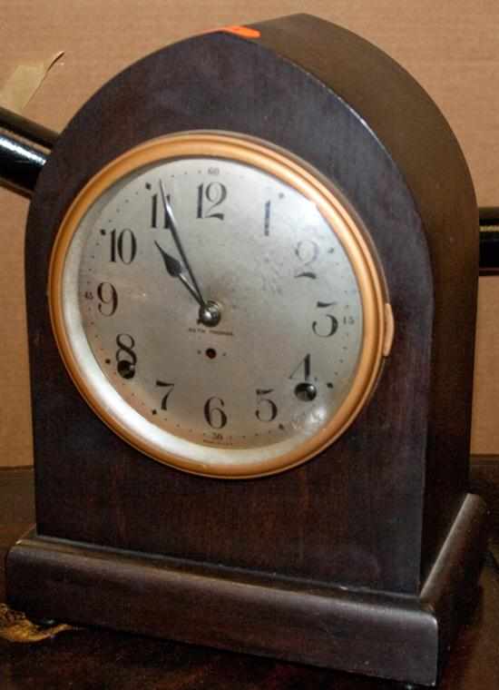 Appraisal: Seth Thomas mahogany ''Cathedral'' mantel clock Estimate - No condition