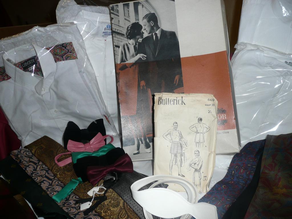 Appraisal: A collection of gent's items to include Liberty evening shirt