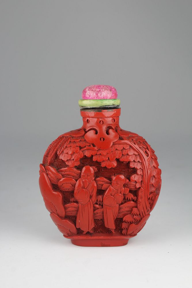 Appraisal: th C Chinese Carved Cinnabar Snuff Bottle A carved Chinese