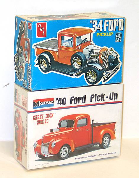 Appraisal: Ford Plastic th Model Kits Monogram Paddy Wagon Model T