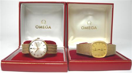 Appraisal: OMEGA - a gentleman's ct gold wrist watch with champagne