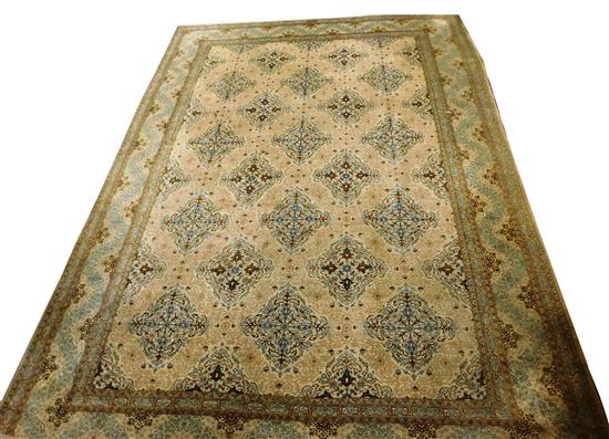 Appraisal: RUG Modern Persian style Kashan carpet depicting vegetal motifs beige