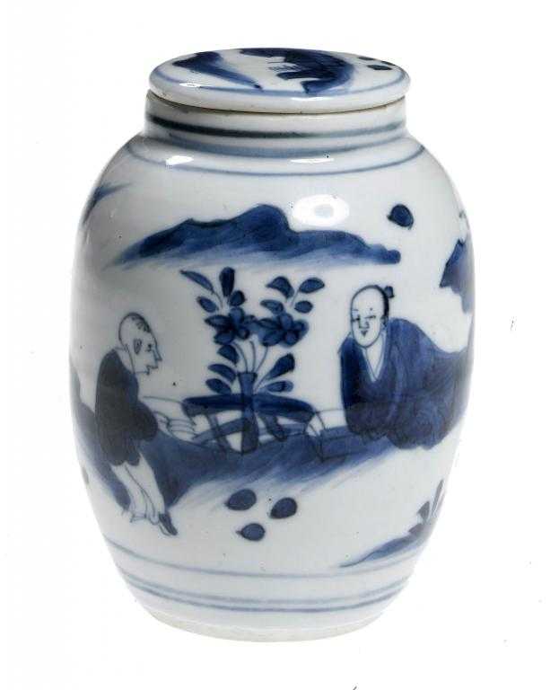 Appraisal: AN EXPORT PORCELAIN JAR AND COVER of ovoid form with