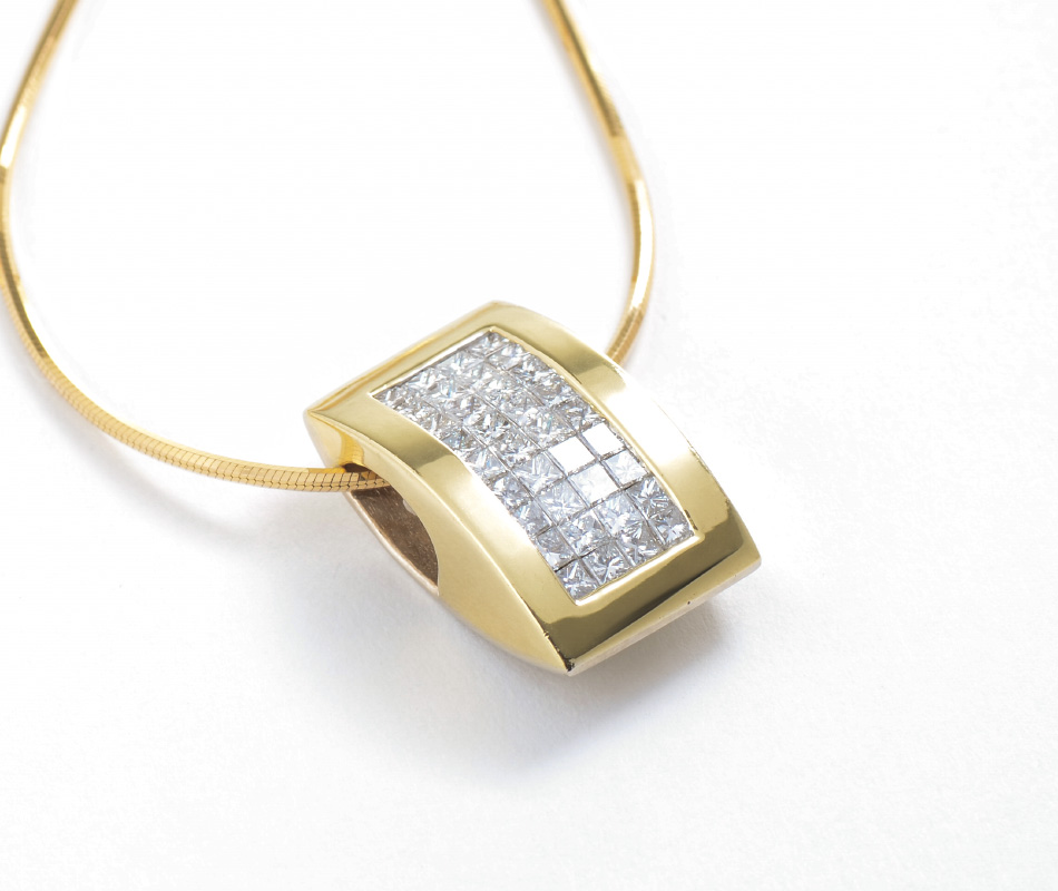 Appraisal: MILOR ITALIAN DIAMOND PENDANT NECKLACE K yellow gold chain and