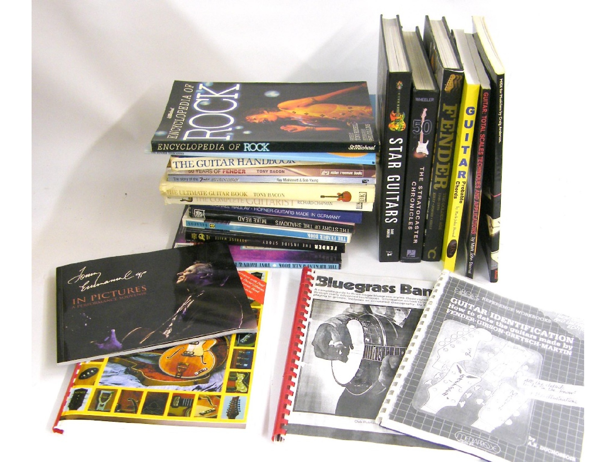 Appraisal: Quantity of guitar related books to include Dave Hunter- Star