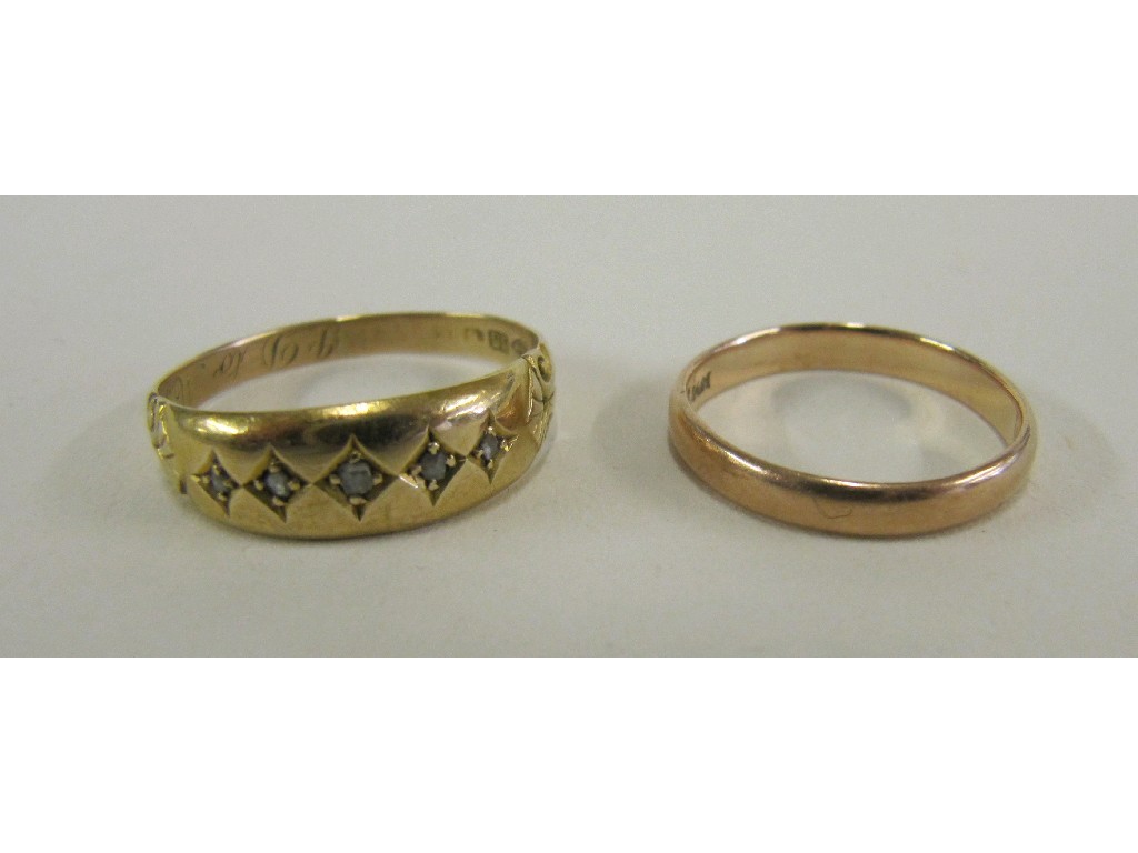 Appraisal: Lot comprising ct gold diamond five stone gypsy ring and