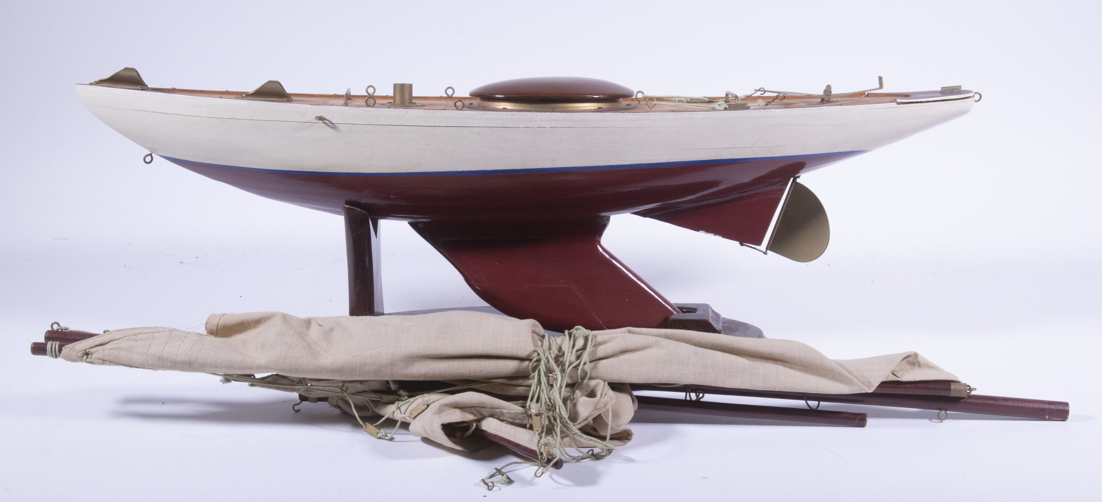 Appraisal: BOSTON STYLE POND MODEL Mid th c Yacht Pond Model