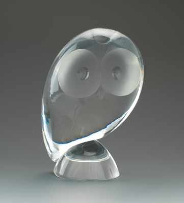 Appraisal: A Steuben Glass Owl Ornamental Designed by Donald Pollard introduced