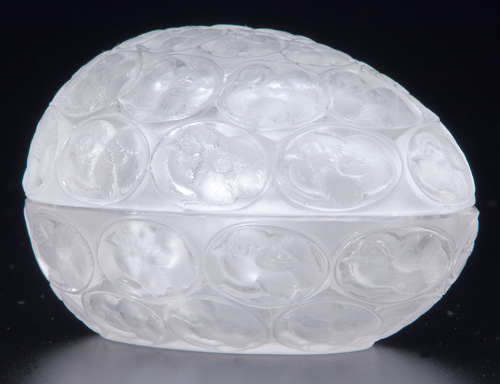 Appraisal: R LALIQUE Box Poussins clear and frosted c M p