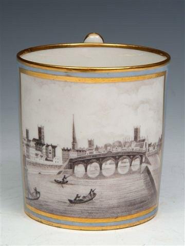 Appraisal: A SIMILAR SMALL CHAMBERLAINS WORCESTER TANKARD painted in monochrome with