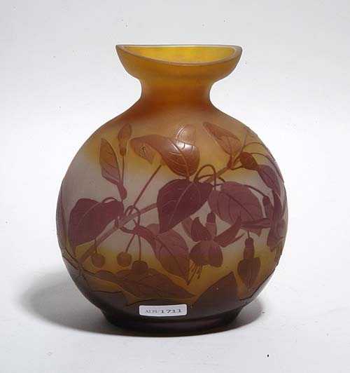 Appraisal: VASE Gall With boat-shaped opening Yellow and white glass with