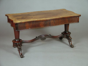 Appraisal: An early Victorian rosewood and floral marquetry centre table the