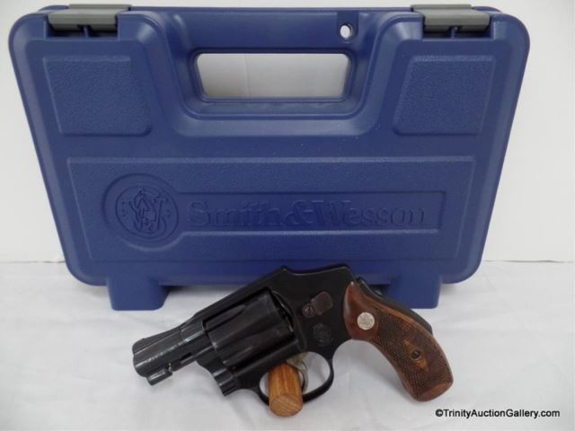 Appraisal: Smith Wesson Model - sp Snub Nose Revolver Like new