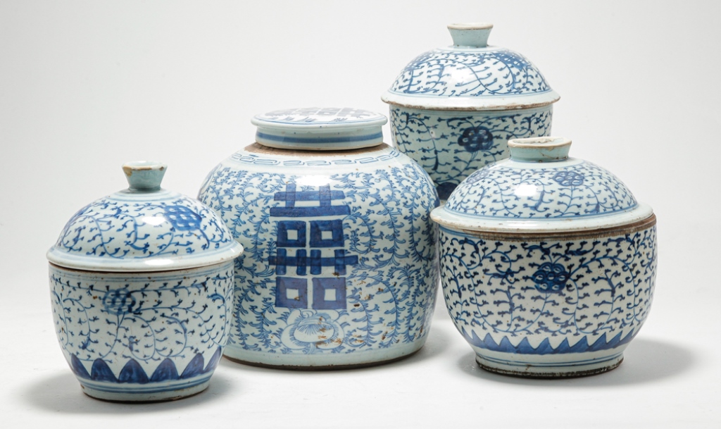 Appraisal: THREE CHINESE PORCLEAIN BOWLS AND A GINGER JAR Late th-