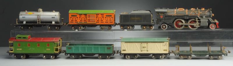 Appraisal: Set includes Lionel Gun metal Gray Steam Locomotive complete and