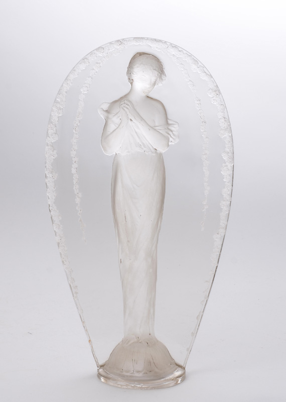 Appraisal: LALIQUE GLASS FIGURE GRAND OVAL T TE PENCH E MARCILHAC