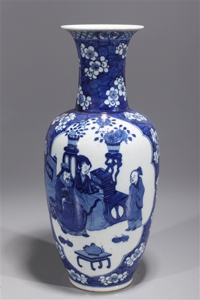 Appraisal: Chinese blue and white porcelain vase with numerous figures and