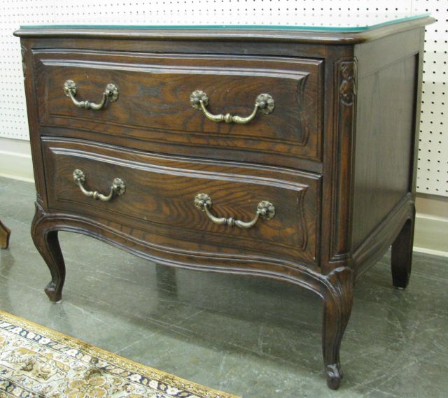 Appraisal: Henredon two-drawer French Louis XIV style chest with glass top