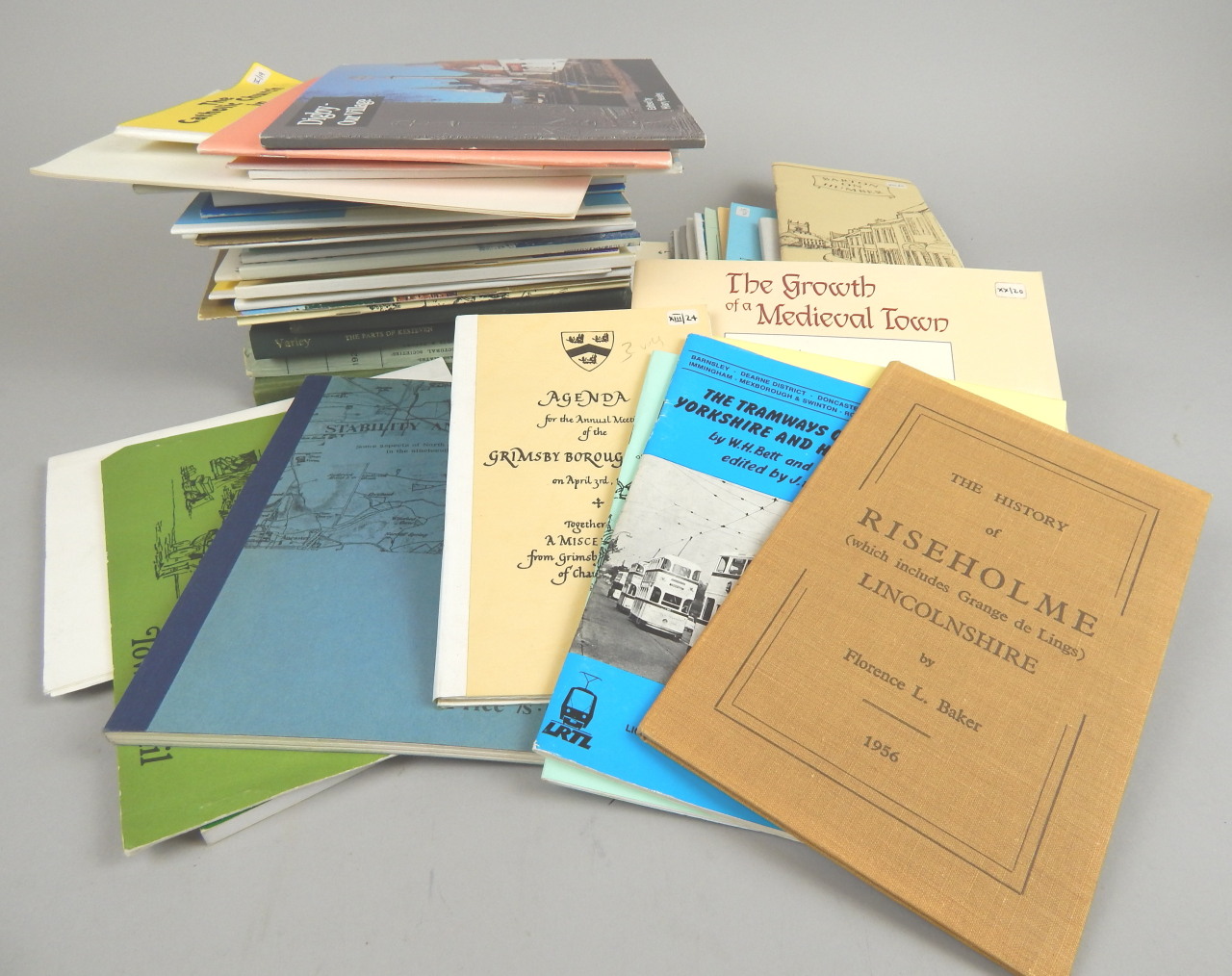 Appraisal: Lincolnshire A small quantity of books pamphlets and leaflets relating