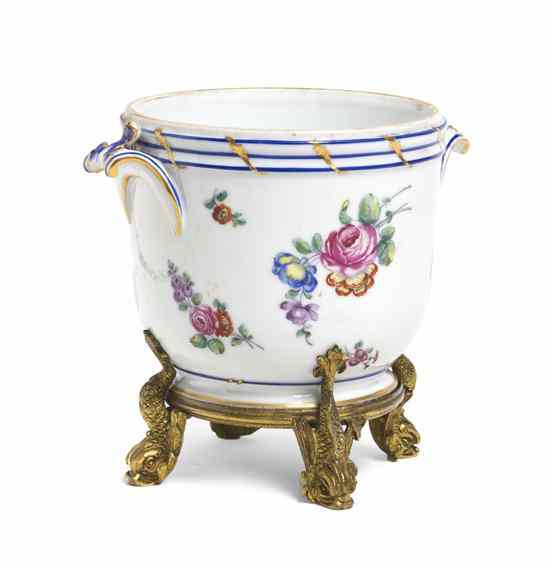 Appraisal: A Paris Porcelain Cache Pot of tapering handled form with