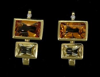 Appraisal: A Pair of Signed Contemporary Design k and Citrine Earring