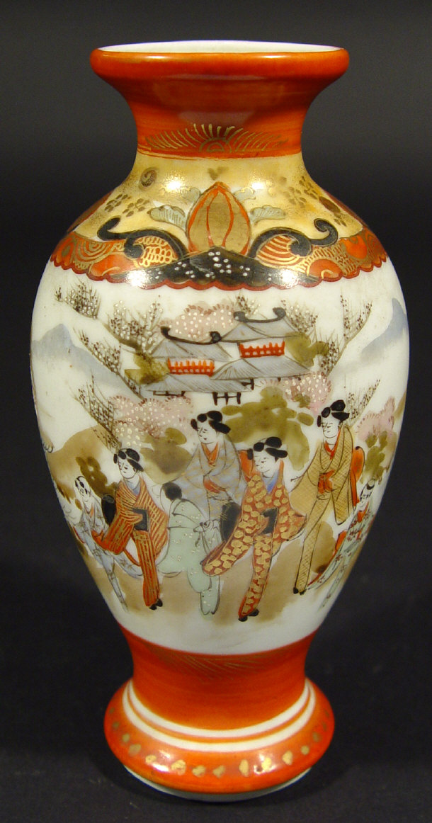 Appraisal: Japanese Kutani vase hand painted and gilded with a continuous