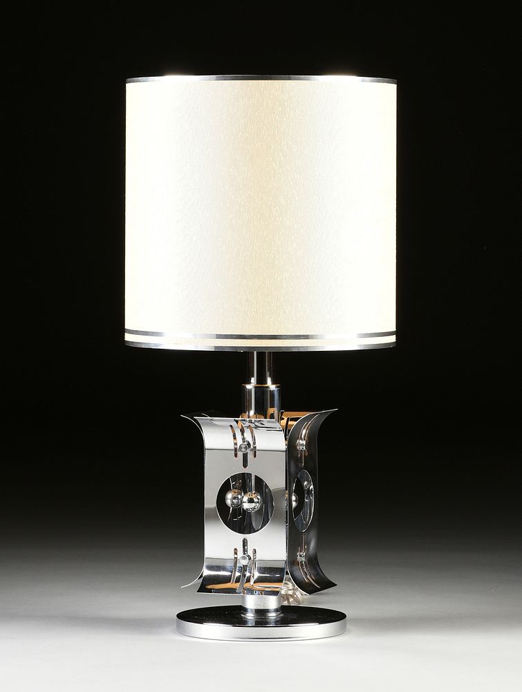 Appraisal: A VINTAGE ITALIAN SPACE AGE STYLE CHROME TABLE LAMP BY